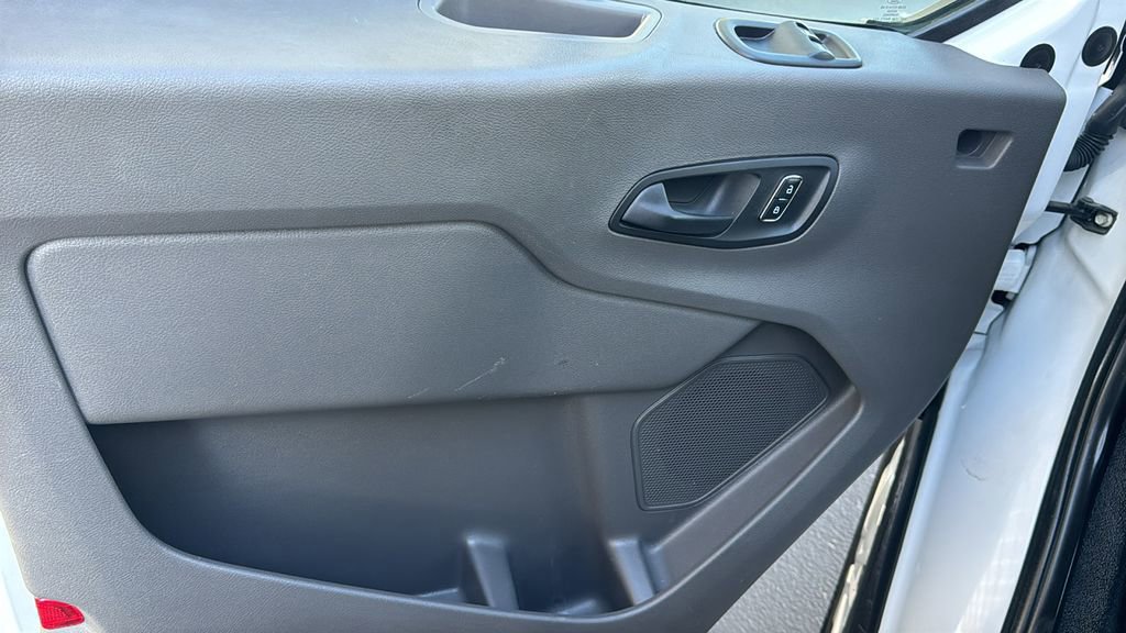 Certified 2022 Ford Transit 350 XLT RWD image 17