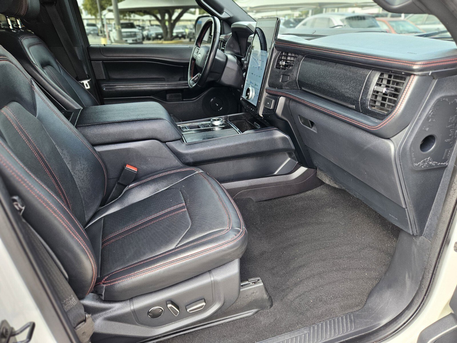 Certified 2023 Ford Expedition Max Limited image 12