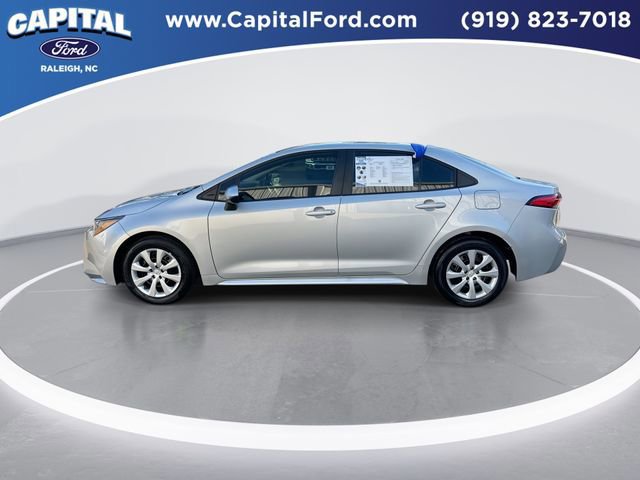 Used 2024 Toyota Corolla LE image 3