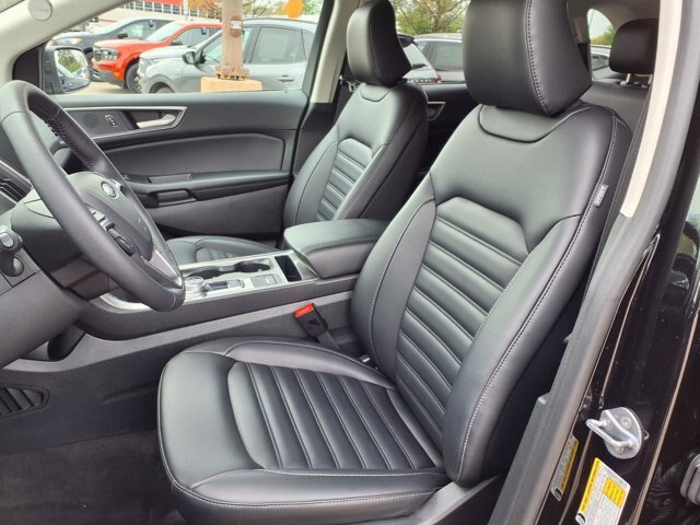 Certified 2024 Ford Edge SEL w/ Convenience Package AWD/4WD image 4
