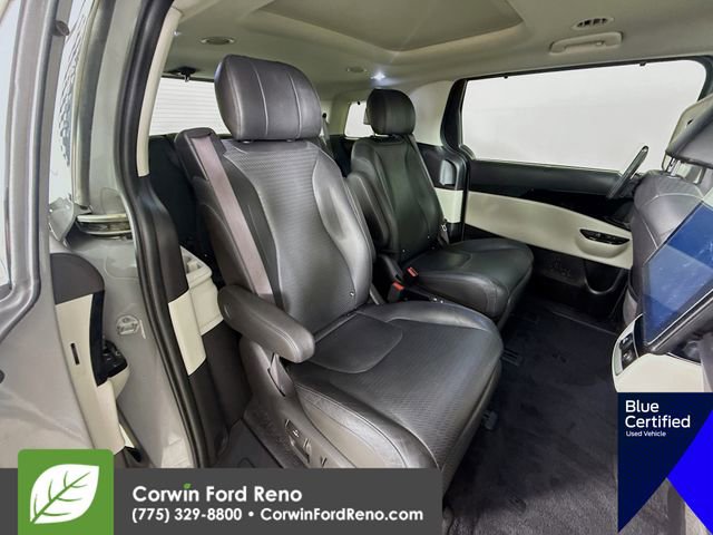 Used 2024 Kia Carnival SX Prestige image 35