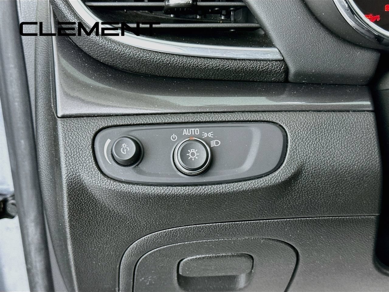 Used 2019 Buick Encore Preferred w/ Safety Package FWD image 14