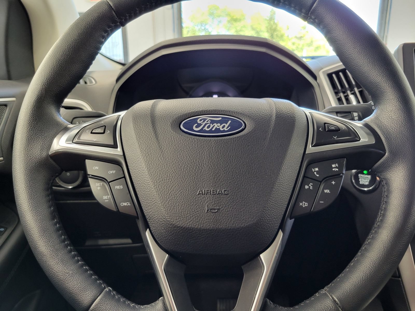 Certified 2024 Ford Edge SEL w/ Convenience Package AWD/4WD image 12