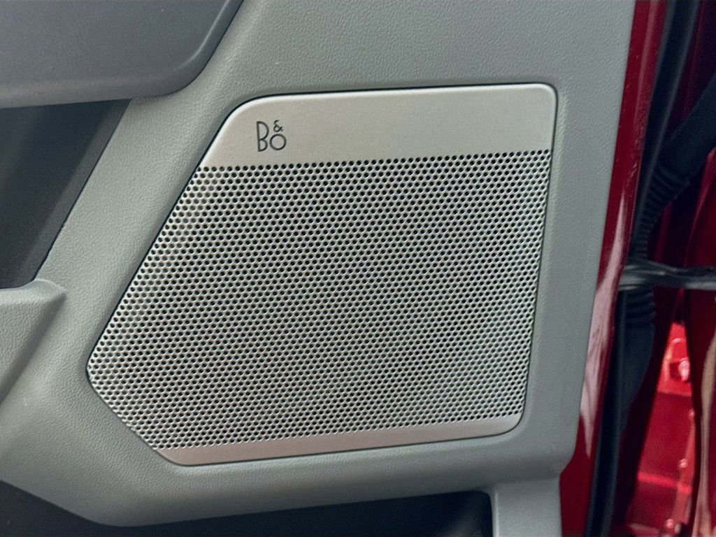 Certified 2024 Ford F250 XLT w/ Black Appearance Package image 21