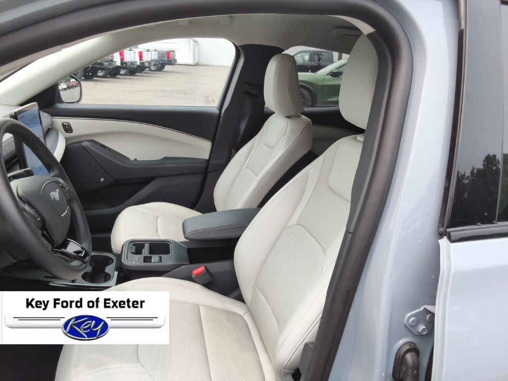 Certified 2025 Ford Mustang Mach-E Premium AWD/4WD image 25