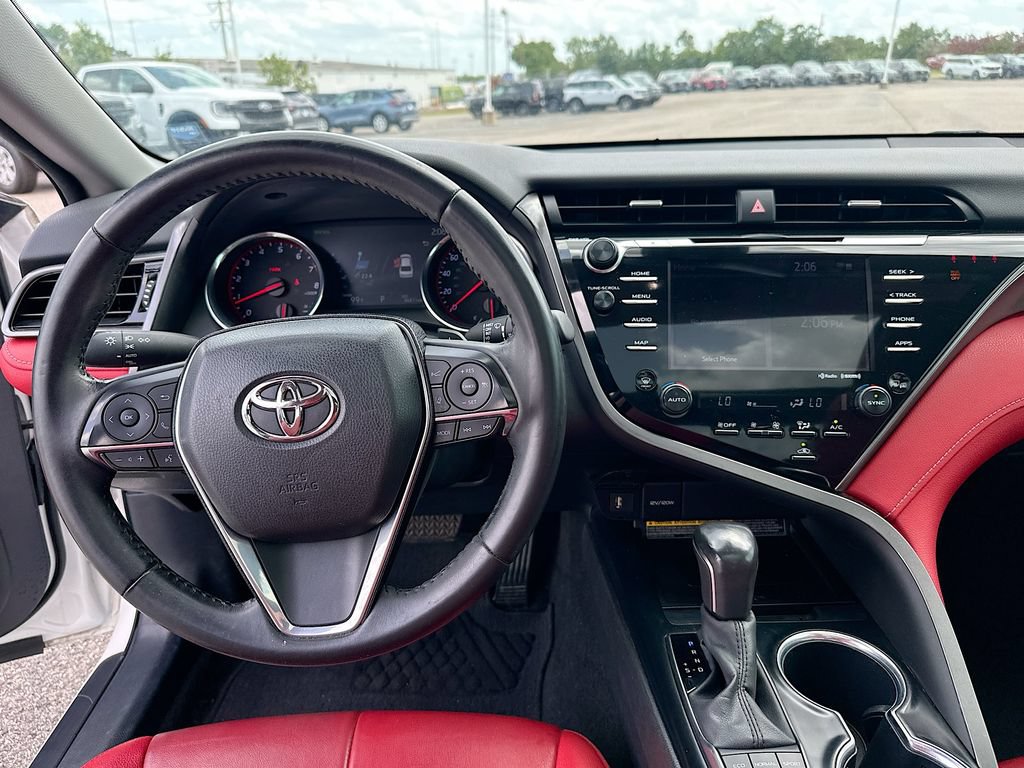 Used 2020 Toyota Camry XSE FWD image 19