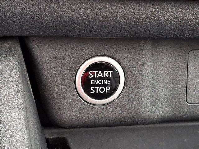 Used 2023 Nissan Rogue SV w/ SV Premium Package image 26