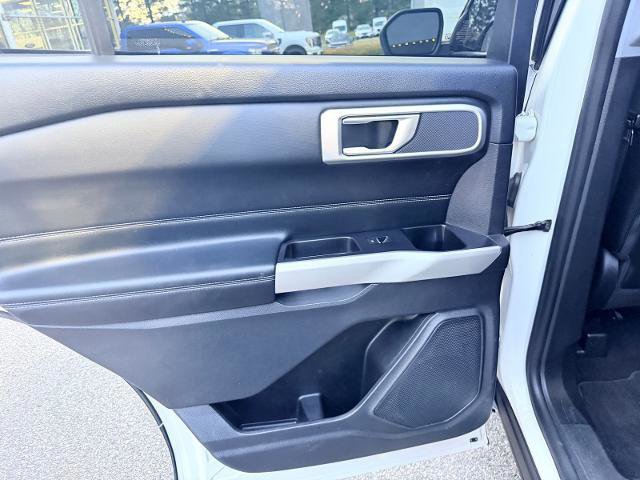 Certified 2022 Ford Explorer XLT w/ Equipment Group 202A image 20