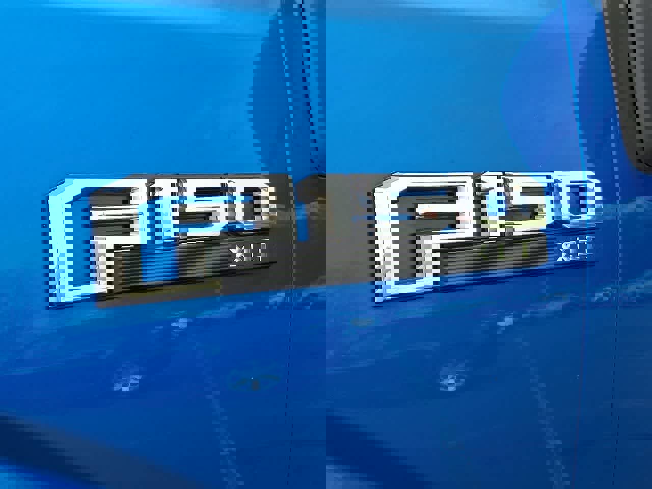 Certified 2019 Ford F150 XLT w/ Equipment Group 302A Luxury image 28