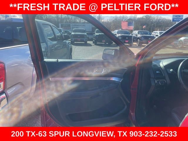 Certified 2019 Ford Explorer XLT w/ Equipment Group 202A image 9