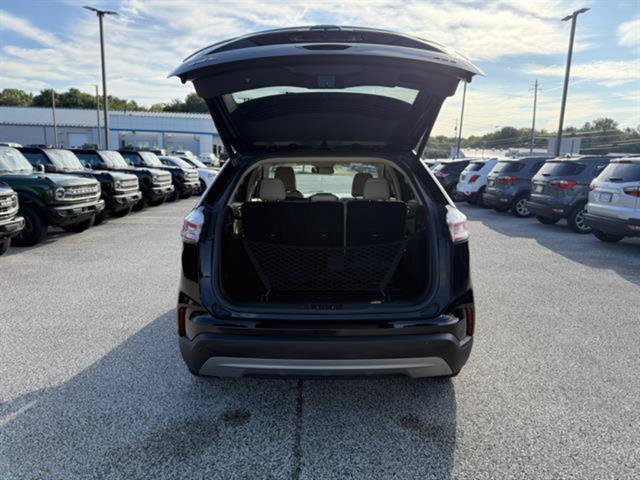 Certified 2022 Ford Edge SEL w/ Convenience Package AWD/4WD image 6