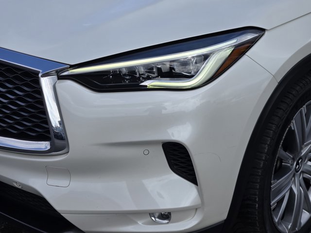 Used 2021 INFINITI QX50 Sensory image 9