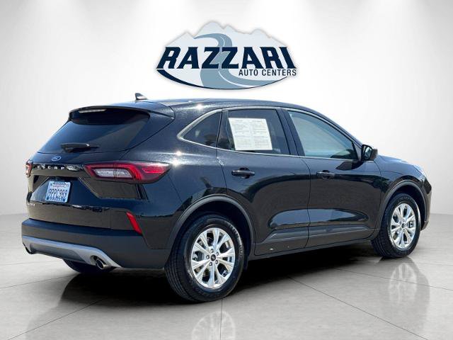 Certified 2025 Ford Escape Active FWD image 3