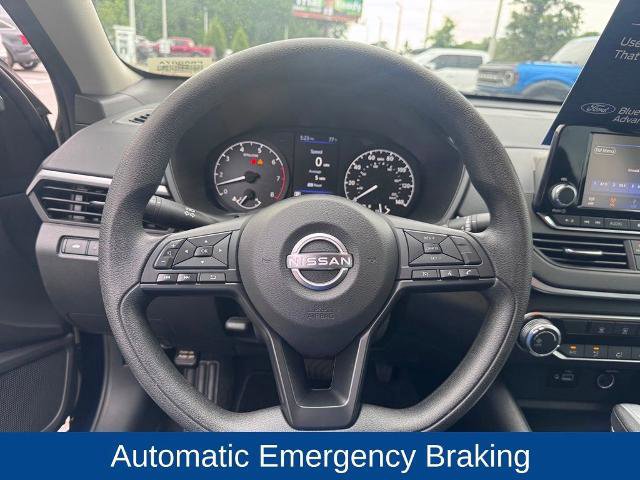 Used 2023 Nissan Altima 2.5 S FWD image 11
