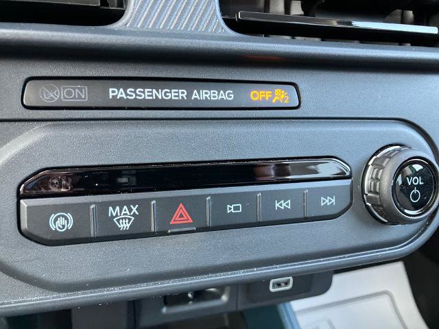 Certified 2025 Ford Maverick Lariat w/ 4K Tow Package AWD/4WD image 33