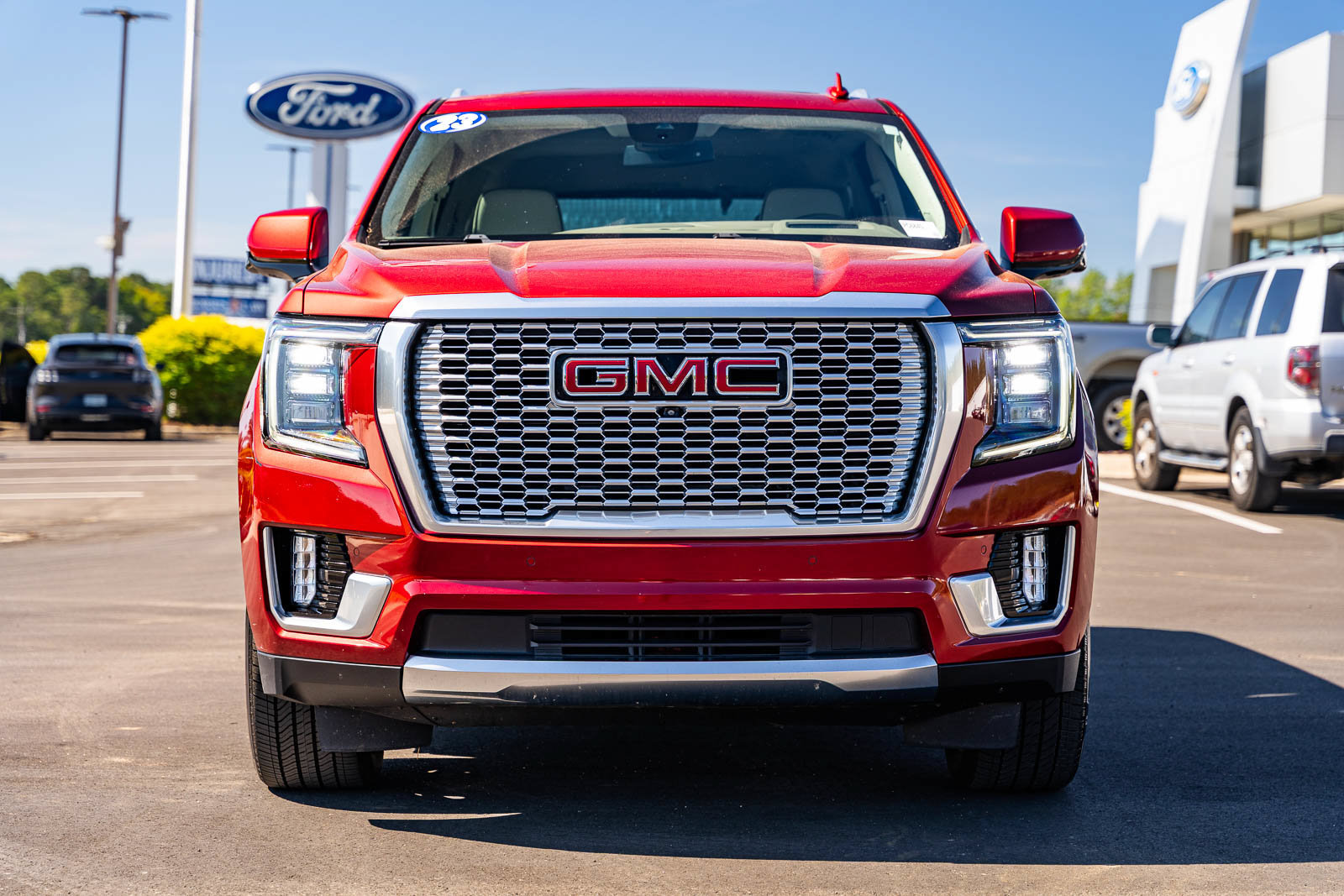 Used 2023 GMC Yukon Denali w/ Max Trailering Package AWD/4WD image 3