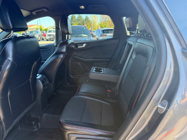 Certified 2023 Ford Escape ST-Line w/ Tech Pack #1 AWD/4WD image 9