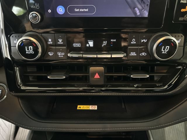 Used 2023 Toyota Highlander XSE FWD image 21