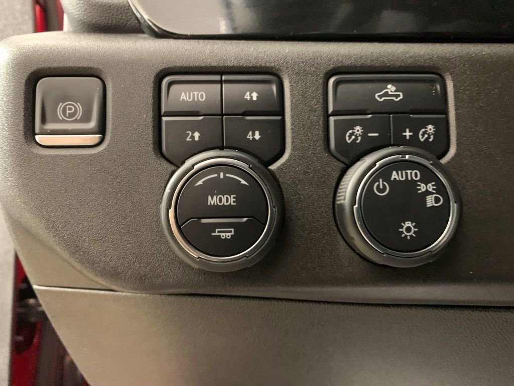 Used 2023 Chevrolet Silverado 1500 LT AWD/4WD image 17