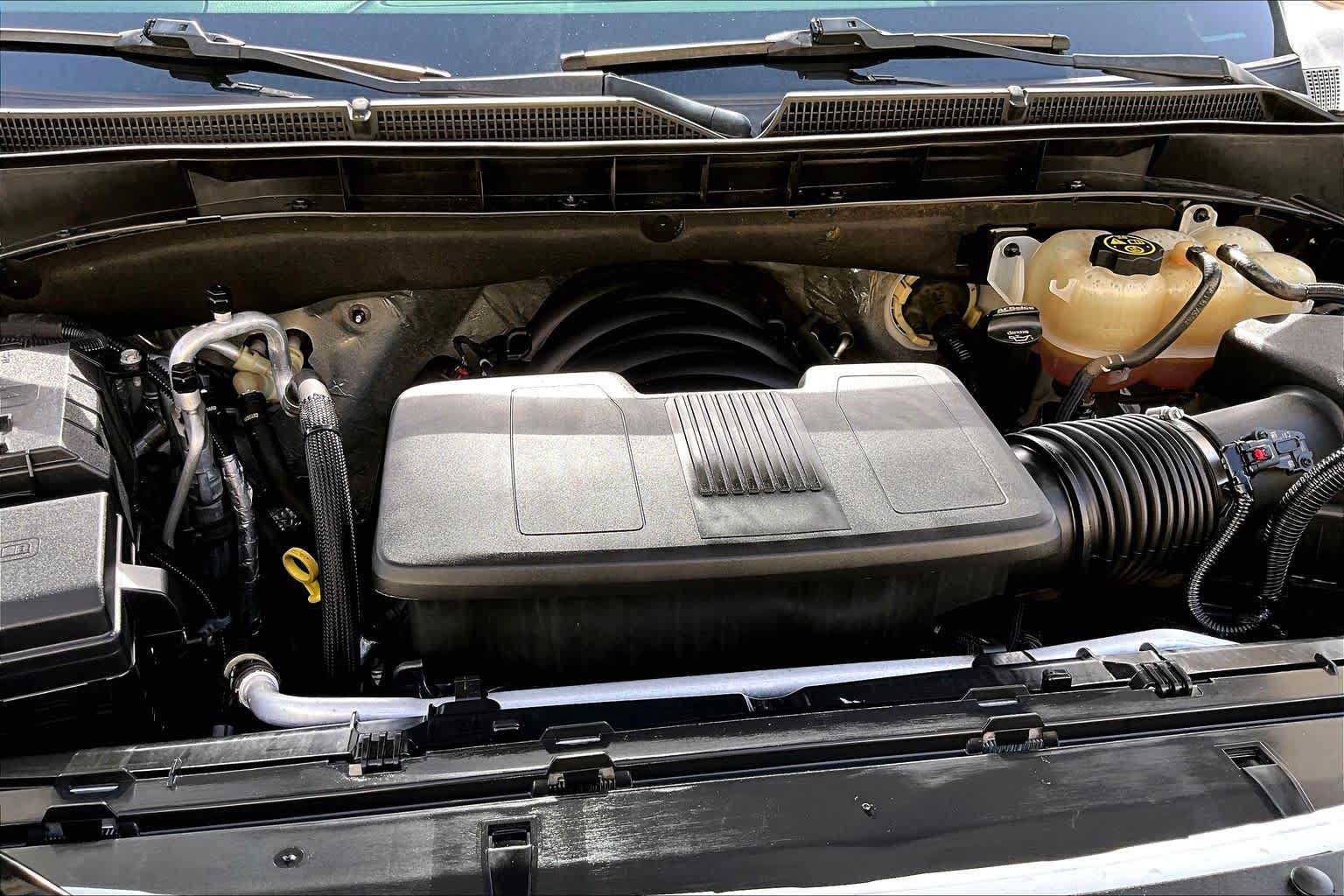 Used 2023 GMC Yukon Denali Ultimate AWD/4WD image 33