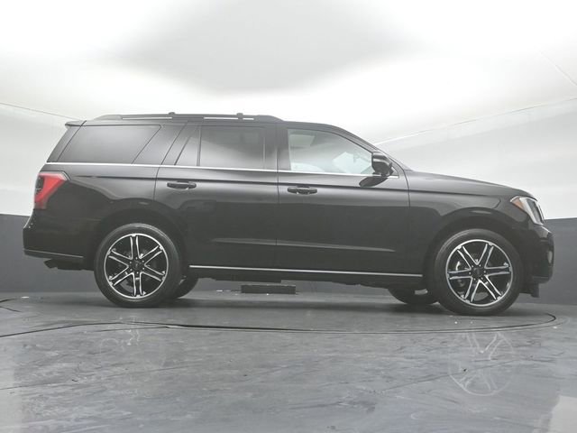 Certified 2020 Ford Expedition Limited w/ Equipment Group 303A image 17