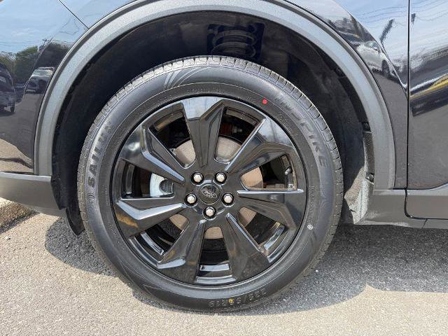 Certified 2025 Ford Escape Platinum AWD/4WD image 9
