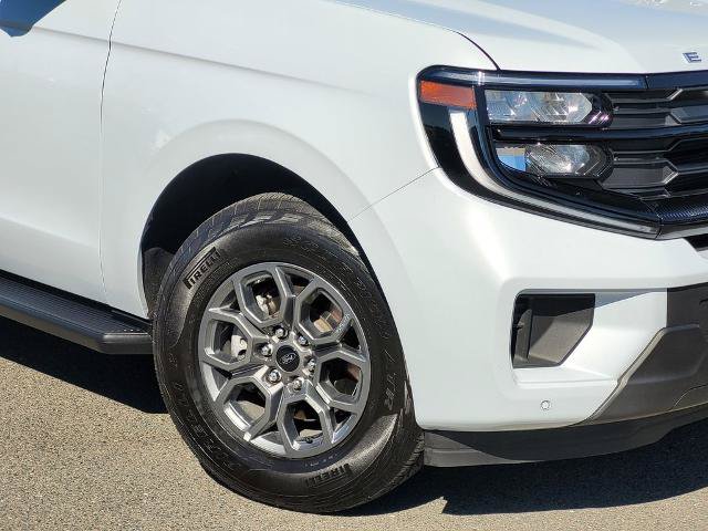 Certified 2025 Ford Expedition Max Active RWD image 9