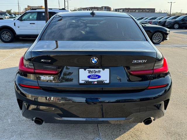 Used 2021 BMW 330i xDrive Sedan w/ M Sport Package image 4
