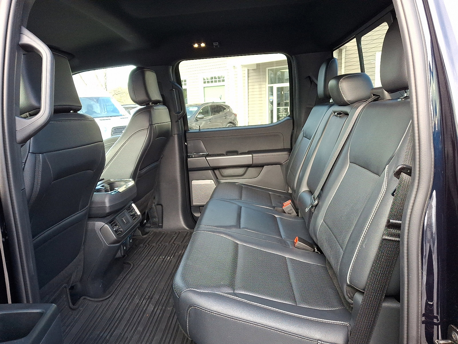 Certified 2025 Ford F150 Lariat w/ Equipment Group 501A Mid image 11