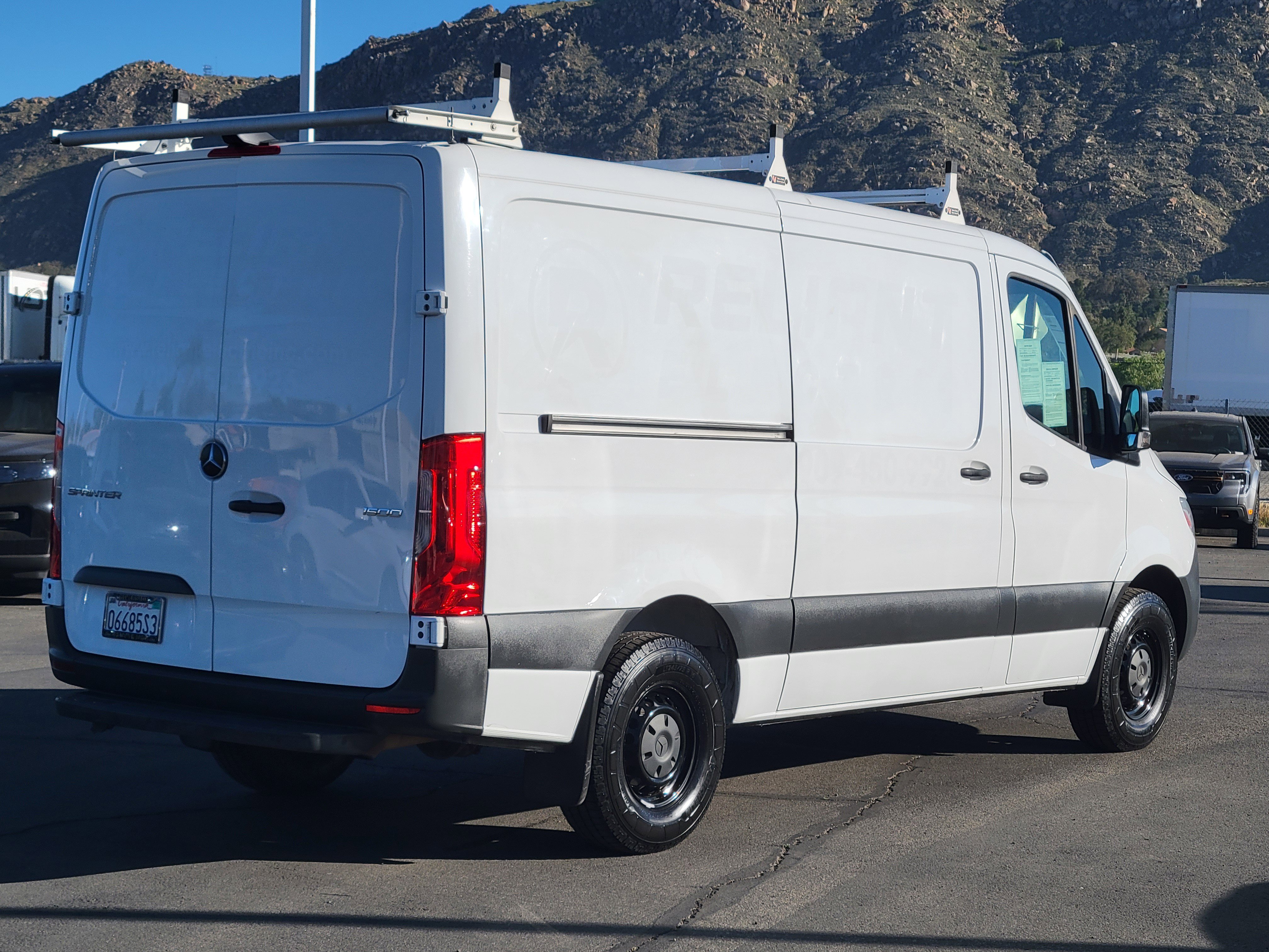 Used 2023 Mercedes-Benz Sprinter 1500 image 2