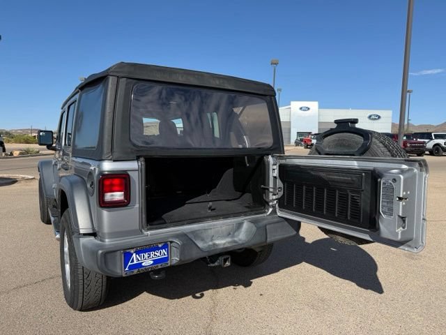 Used 2018 Jeep Wrangler Unlimited Sport AWD/4WD image 6