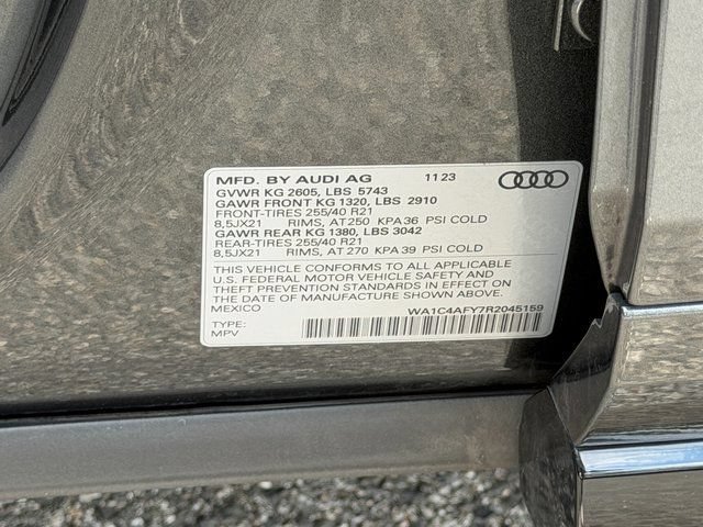 Used 2024 Audi SQ5 Prestige AWD/4WD image 26
