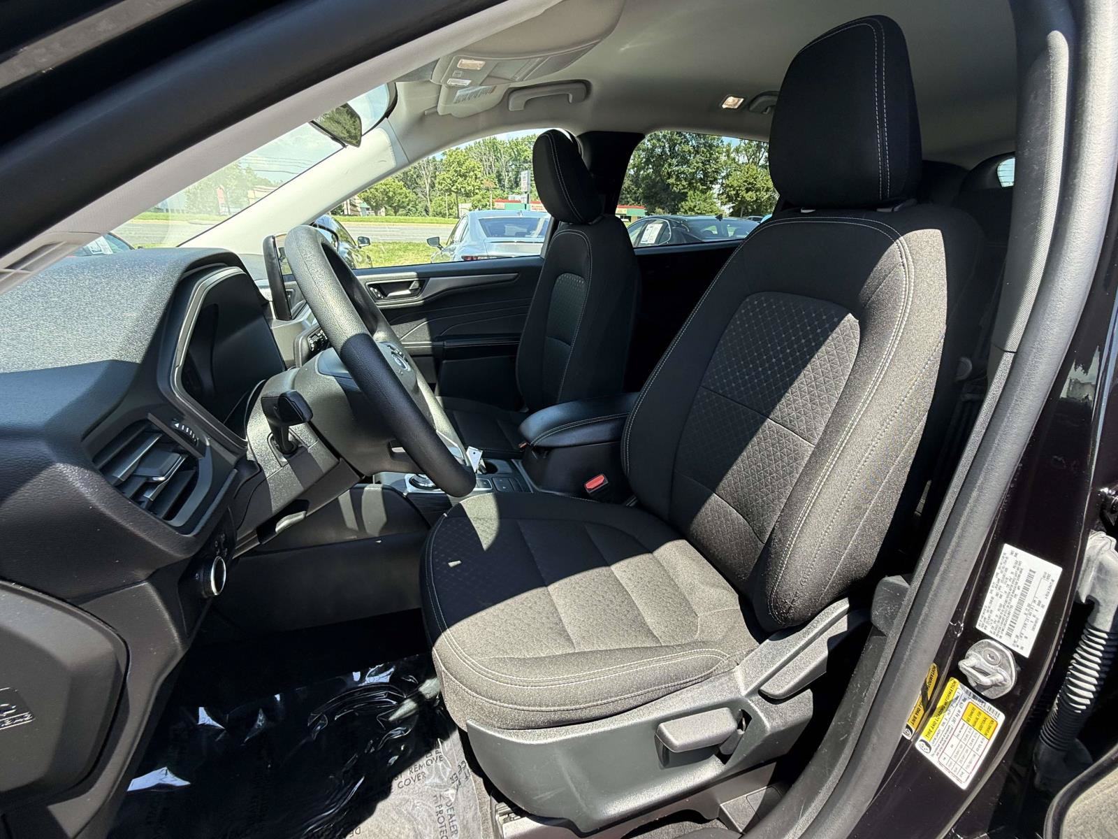 Certified 2025 Ford Escape Active AWD/4WD image 22
