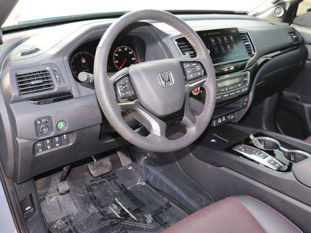 Used 2024 Honda Ridgeline Black Edition image 2