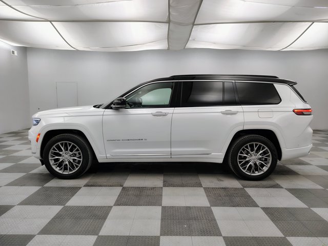 Used 2025 Jeep Grand Cherokee L Summit AWD/4WD image 9