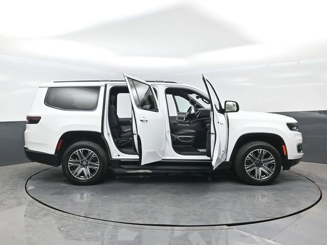 Used 2024 Jeep Wagoneer Series II AWD/4WD image 25