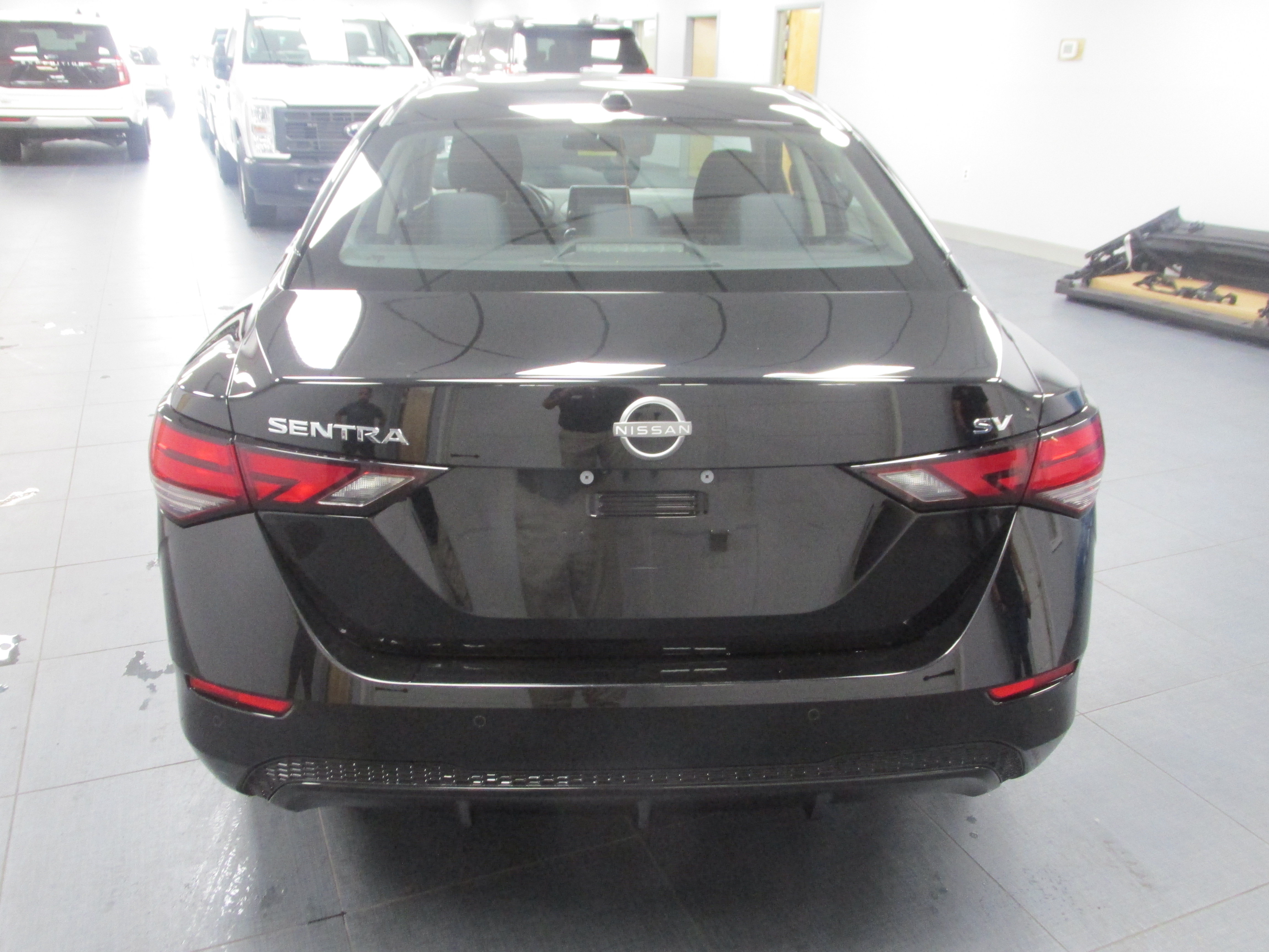 Used 2024 Nissan Sentra SV FWD image 6