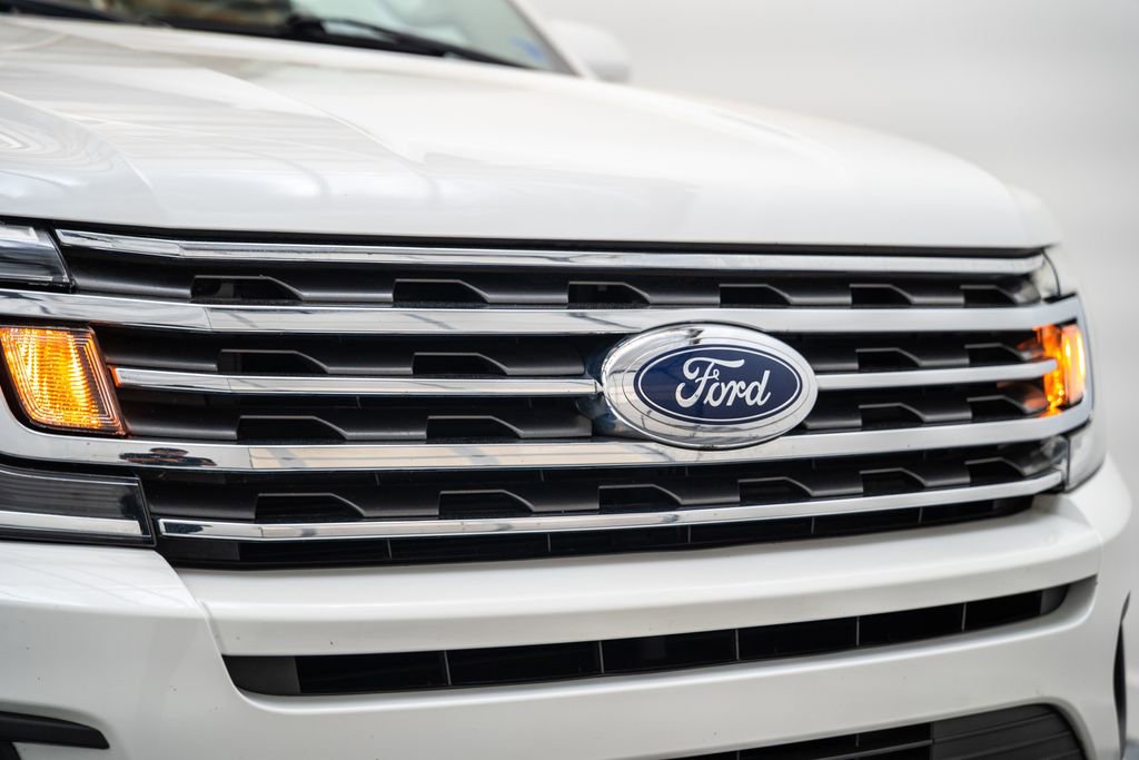 Certified 2020 Ford Expedition XLT w/ Equipment Group 202A AWD/4WD image 13