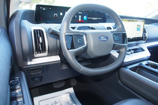 Certified 2025 Ford Expedition Max Active RWD image 19
