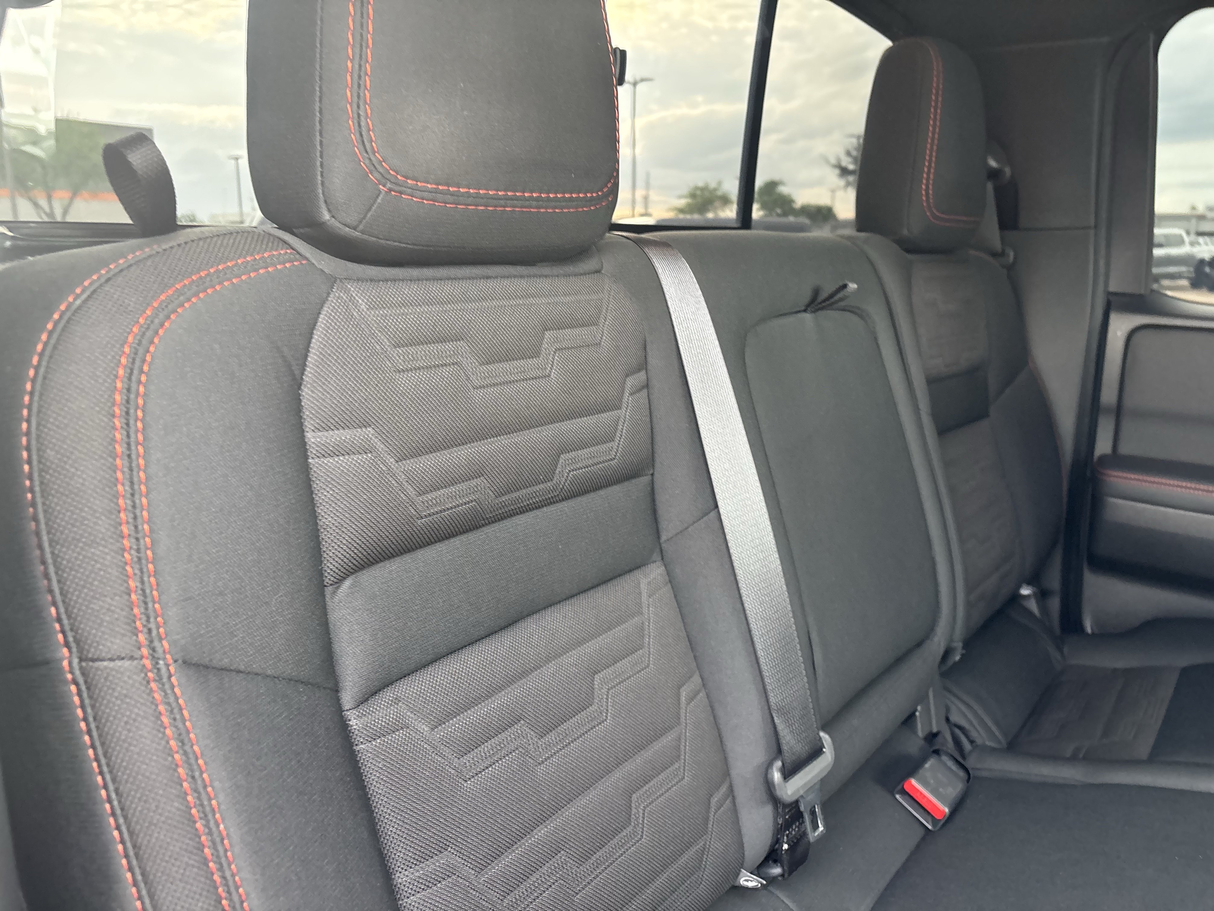 Used 2022 Nissan Frontier Pro-X RWD image 22