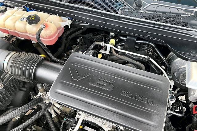 Used 2022 RAM 1500 Big Horn AWD/4WD image 35