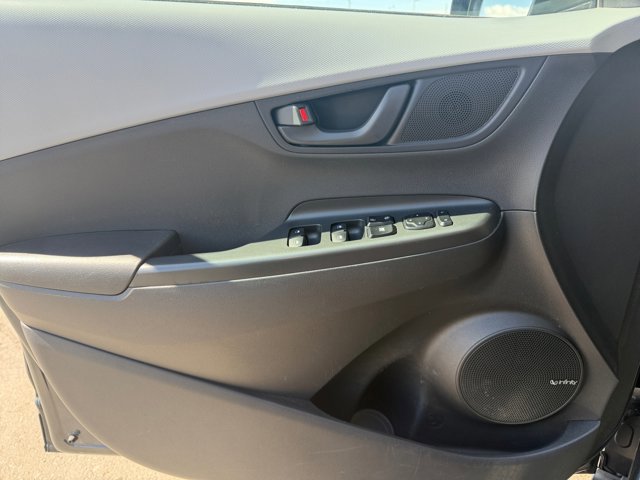 Used 2020 Hyundai Kona SEL Plus FWD image 13