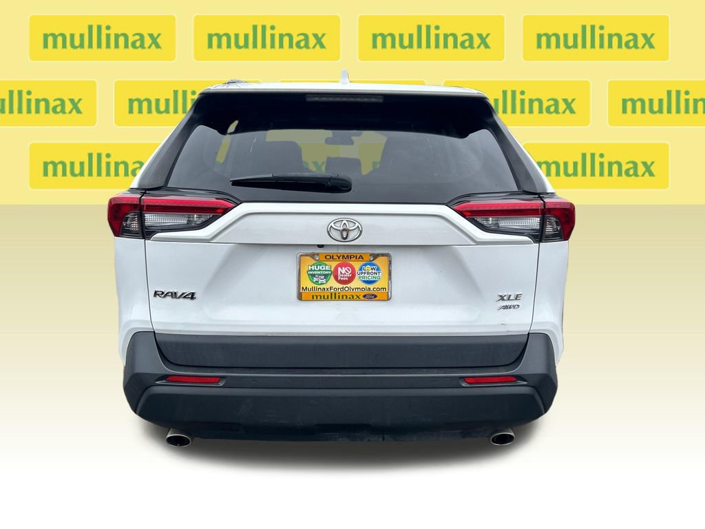 Used 2019 Toyota RAV4 XLE Premium w/ Cold Weather Package AWD/4WD image 32