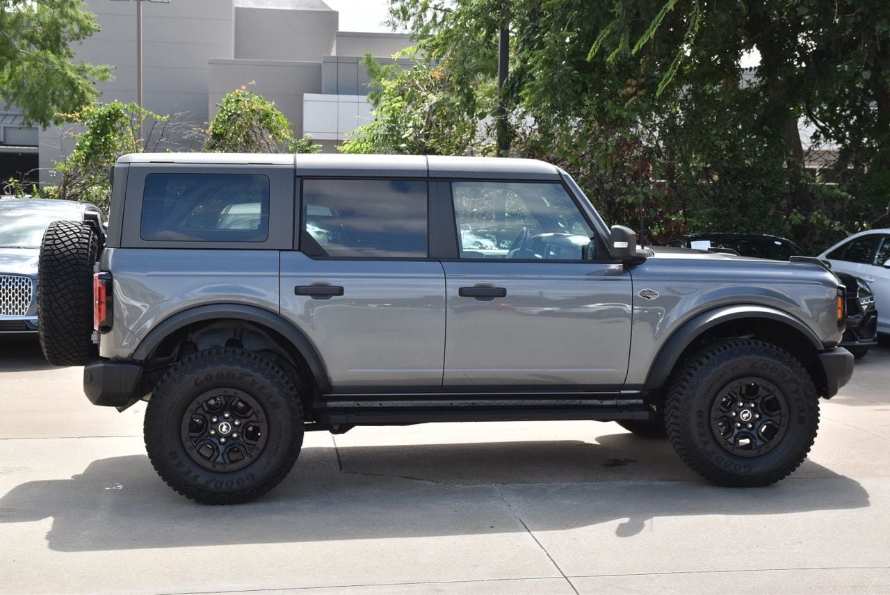Certified 2022 Ford Bronco Wildtrak AWD/4WD image 6
