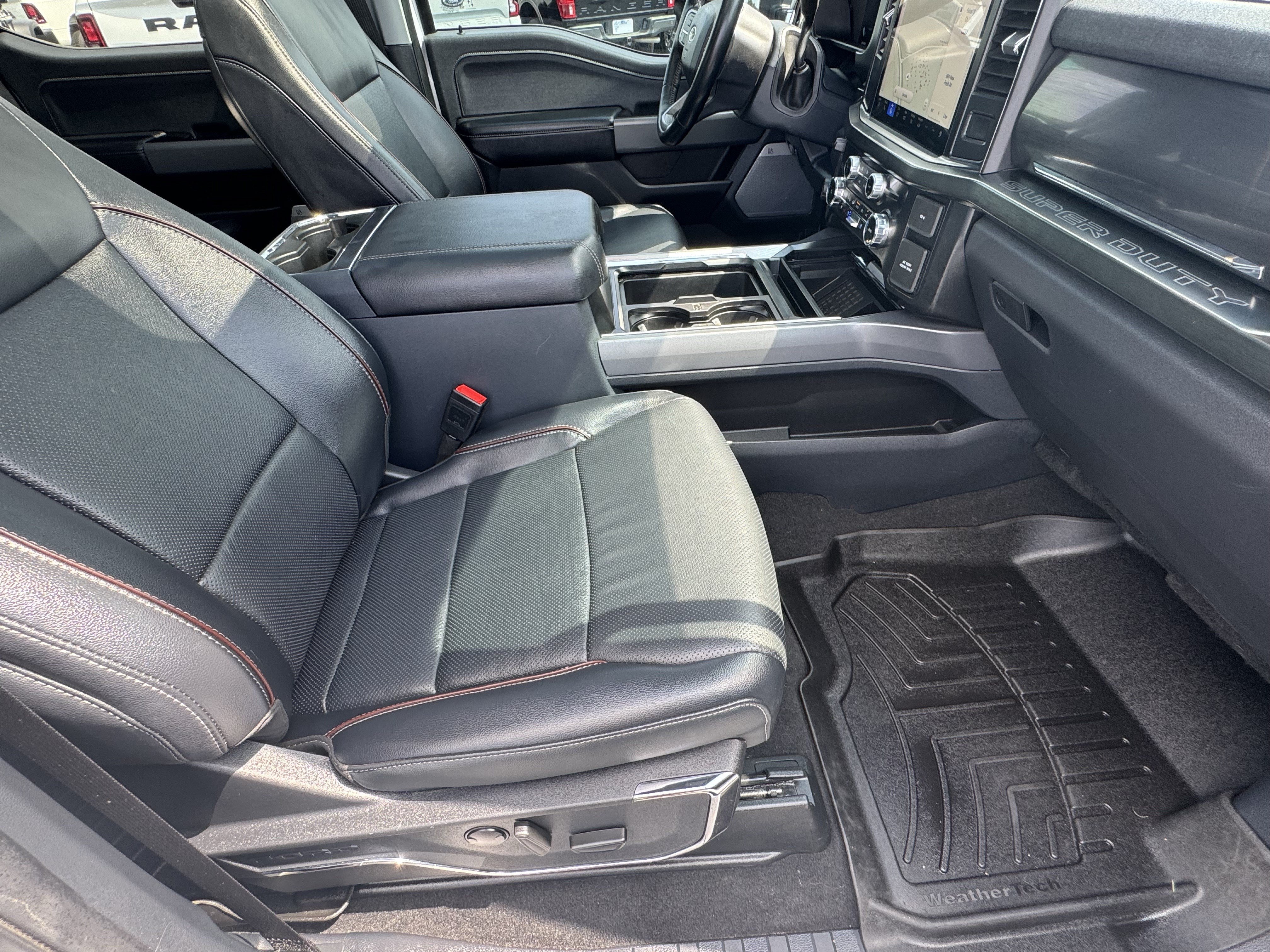 Certified 2024 Ford F250 Lariat w/ Sport Appearance Package AWD/4WD image 17