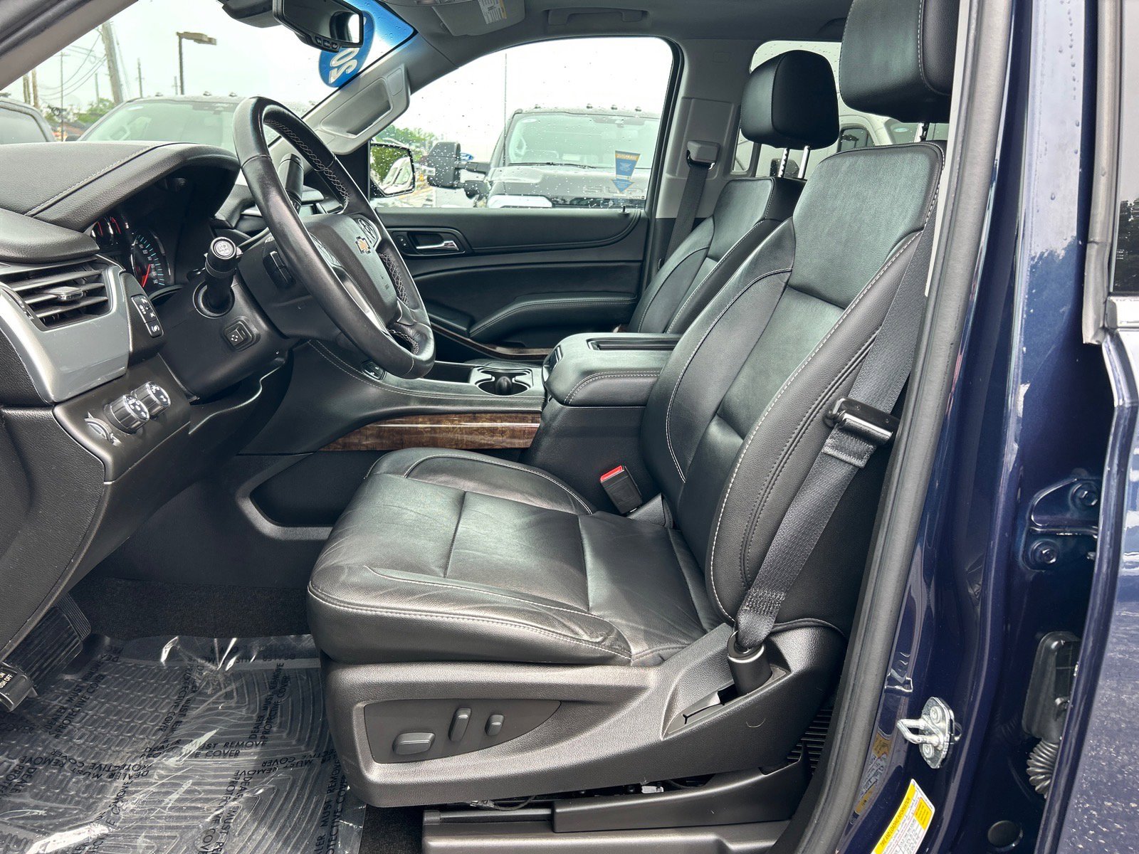 Used 2018 Chevrolet Tahoe LT AWD/4WD image 9