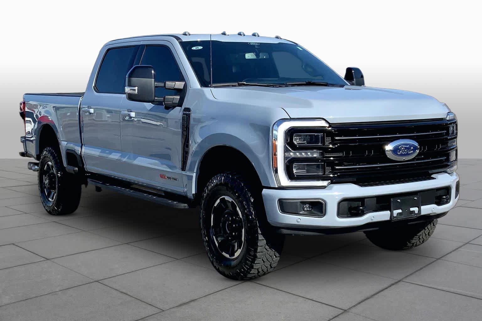 Certified 2025 Ford F250 Platinum w/ Tremor Off-Road Package AWD/4WD image 3
