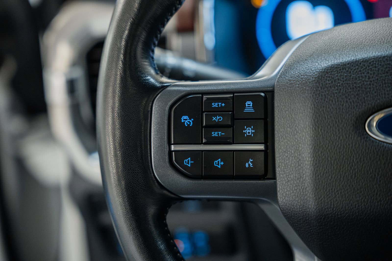 Certified 2023 Ford F150 Lariat w/ Equipment Group 502A High image 40