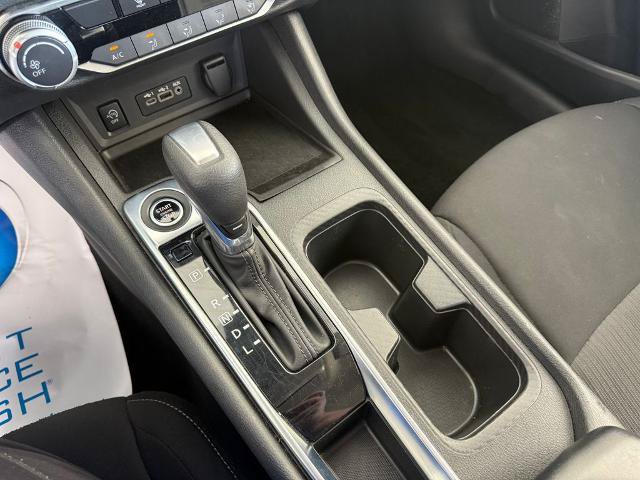 Used 2025 Nissan Sentra SV FWD image 16