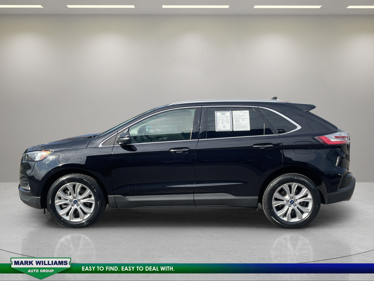 Certified 2022 Ford Edge Titanium AWD/4WD image 4